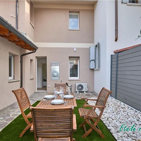 Casa Monique Apartments Дезенцано-дель-Гарда Экстерьер фото